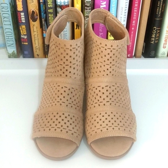 SELF ESTEEM TAN BLOCK HEEL OPEN TOE SLINGBACK MULE SANDALS SIZE 7 NWT - Picture 6 of 7